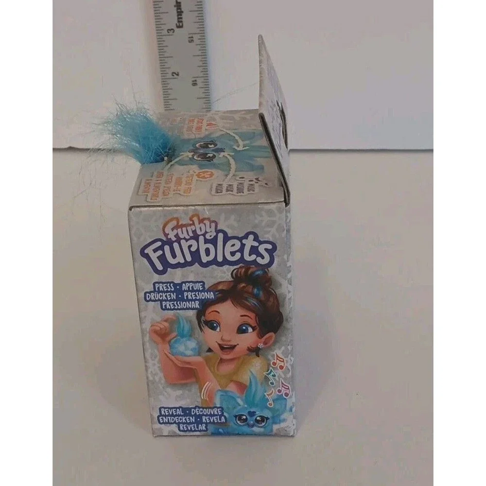 Hasbro Collectibles - Furby Furblets - Sno-Way Holiday Edition
